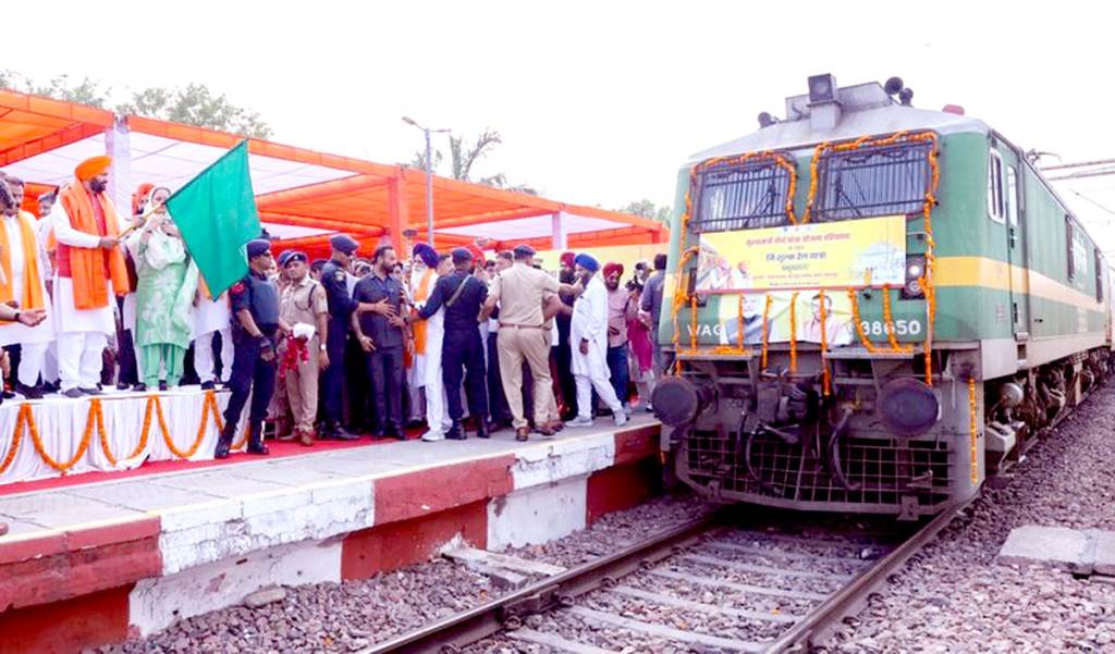 Special train from Kurukshetra to Sri Hazur Sahib flagged off Grand Somnath Yatra to be organised from June 8